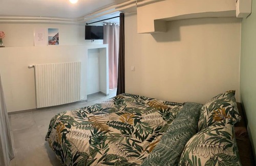 Dammarie Les Lys Apartment | Ideal Family Retreat at Escale Parisienne with Top Reviews
