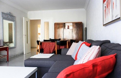 Liberation Apartment | Explore Escapade 8: Family-Friendly Retreat with Accessibility