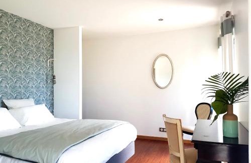 Saint-Denis House | Discover ESCAPADE BELLEPIERRE: Pool & Hot Tub Oasis