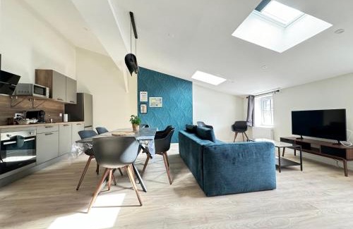 Riom Apartment | Escapade Confortable à Riom - 10 Couchages!