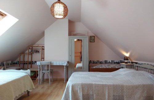 Mezieres-au-Perche House | Relaxing Retreat with Garden by the Ozanne River, Dangeau