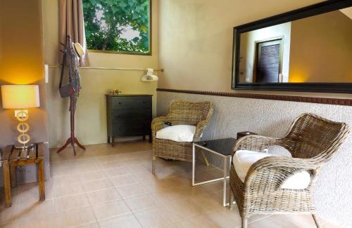Ko Lanta Apartment | Oceanfront Escape-Cabins with Pool & Family-Friendly Vibes