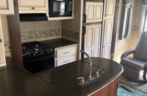 American Canyon House | Serene Escape: Experience Nature at Napa Valley Campsite