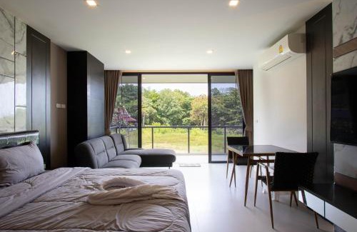 Kram Apartment | Oceanfront Escape II Condominium with Private Beach Access