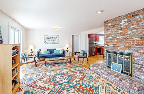 Falmouth House | Relax in Nature with Ocean Views & Furnished Deck Retreat
