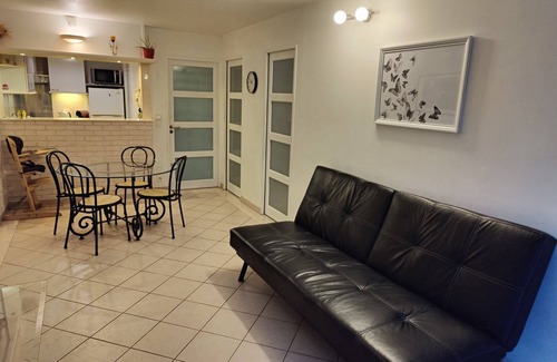 Noisy-le-Grand Apartment | Discover Escape Paris-Disney: Rated 9.6 with Spa & Hot Tub