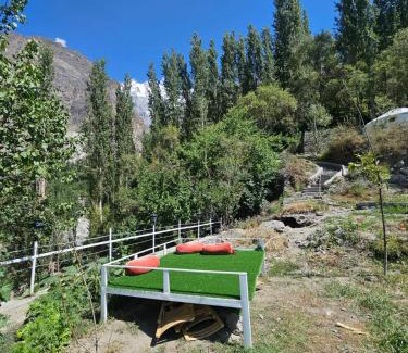 Karimabad Hotel | Escape Retreat
