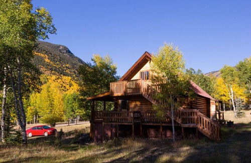 Jasper Cabin | Discover Jasper: A Family-Friendly Retreat Near Sand Dunes