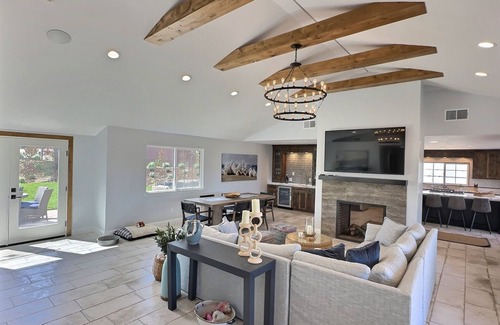 San Luis Obispo House | Escape to 3 Dogs Whining: Your Vineyard Retreat