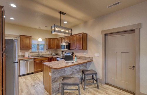 Rockerville Condo | Eco-Friendly Rockerville Gold Town Lodging Near Mt. Rushmore