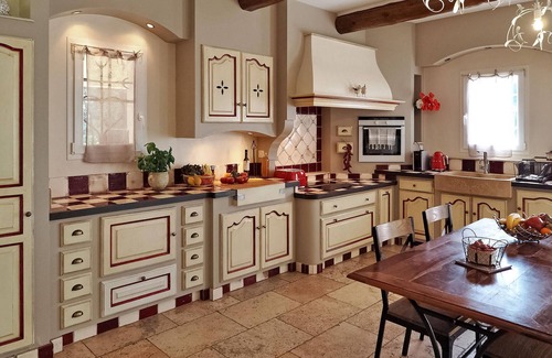 Aureille House | Tranquil Villa Getaway in Landscaped Gardens of Alpilles