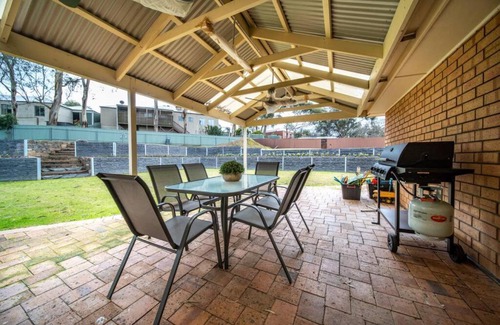 Nairne House | Discover the Adelaide Hills: Family-Friendly Retreat Awaits