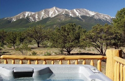Buena Vista Cabin | Discover a Secluded Log Home with Hot Tub and Scenic Views