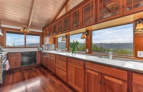 Calistoga House | Discover Casa Paradiso: A Pet-Friendly Napa Valley Retreat