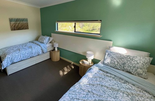 Preston Beach Apartment | Escape to Coastal Tranquility at Preston Beach