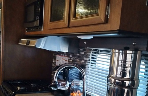 Jensen Beach Cottage | Discover Coastal Bliss in Downtown Jensen Beach Retreat