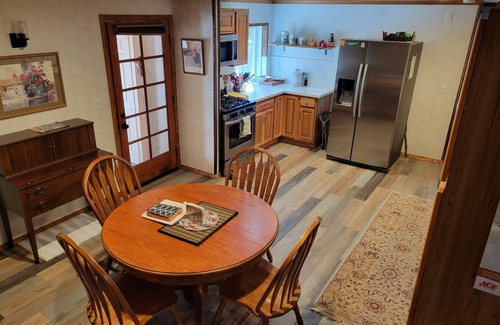 Pine Cabin | Idyllic Getaway at Cool Twin Pines - Pet Friendly Stay