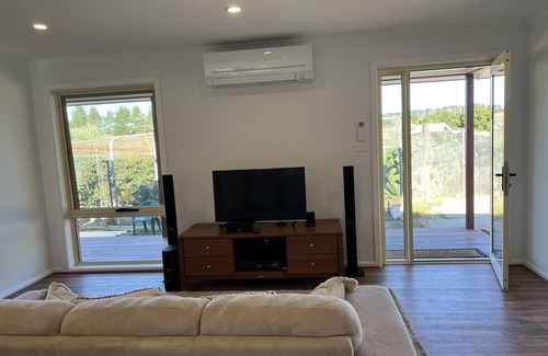 Wamboin Other | Idyllic Escape to Countryside Retreat for Families