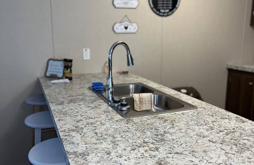 Poplarville House | Discover Cozy Bliss: Your Ideal Family-Friendly Retreat