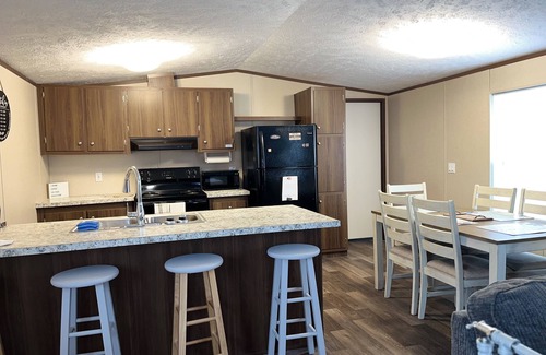 Poplarville House | Discover Cozy Bliss: Your Ideal Family-Friendly Retreat