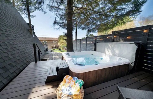 Arch Cape Cabin | Discover Falcon Cove: Oceanfront Escape on Oregon Coast
