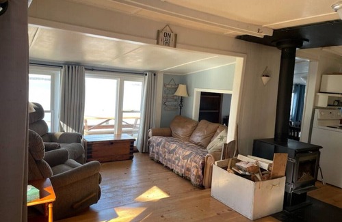 Greater Napanee House | Escape to Hay Bay Hideaway!