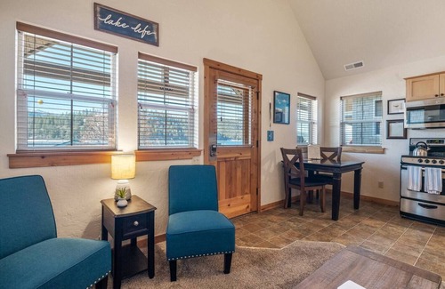 Dover Bay House | Lakefront 1 Bedroom Bungalow: Rated 10/10 with Spa & Pool
