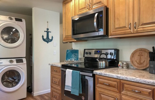 Ketchikan House | Experience Nature with Modern Comforts in Oceanfront Retreat