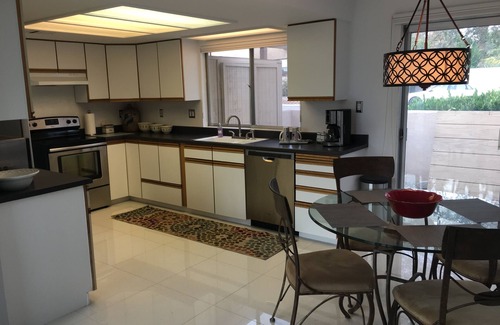 Racquet Club Estates Condo | Relax in Palm Springs Paradise with Ocean Views & Spa