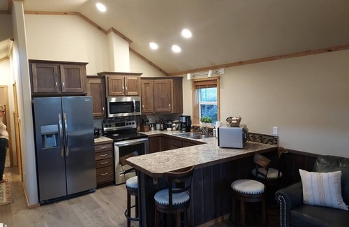 White Bird Cabin | Escape to River Retreat Cabin #4 — Salmon River Views & Adventure Out Your Door