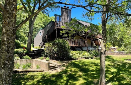Fennimore House | Discover Tranquility at The Covered Bridge Hideaway