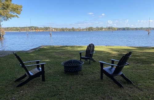 Farmerville House | Experience Serenity Lakefront House with Pool & Fire Pit