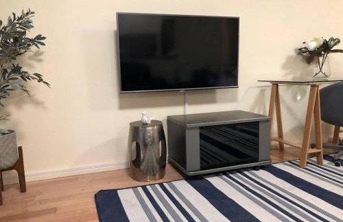 Strathfield Apartment | Discover Strathfield: Ideal Getaway for 8 Guests