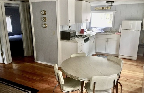 Newberry Cottage | Discover Superior’s Treasure Cabin at Culhane Lake Resort