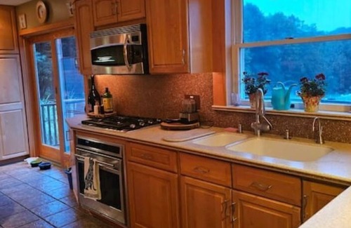 Liberty House | Relax in the Catskills: Family-Friendly Retreat Awaits