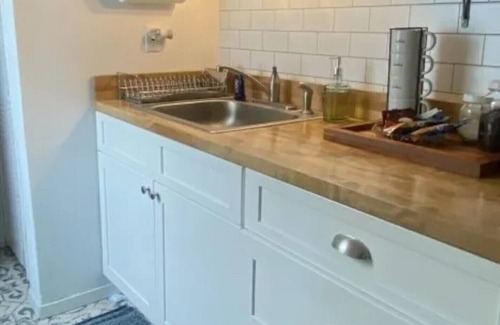 Highlands House | Discover Highlands: Cozy Bungalow in Seaside Bliss
