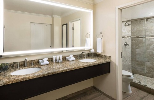 South Scottsdale Resort | Discover Serene Getaways Near Golf and Camelback Mountain