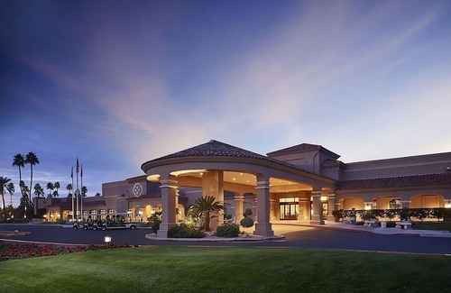South Scottsdale Resort | Discover Serene Getaways Near Golf and Camelback Mountain