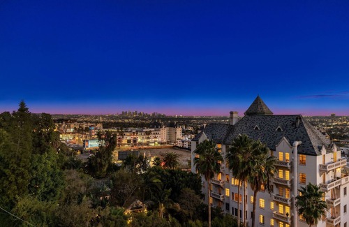 Hollywood Hills West Villa | Experience Hollywood Hills: Pet-Friendly Retreat with Views