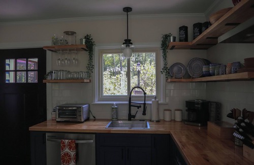 Putnam Valley House | Serene Lake House Getaway: 10/10 Guest Rated Retreat