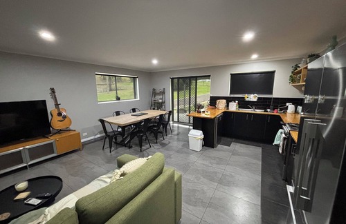 Bald Hills House | Escape to the relaxing Boobook Barn.