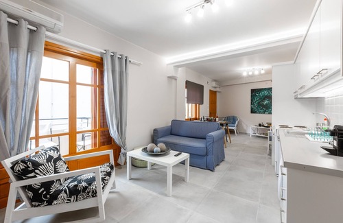 Kiveri Apartment | Discover Your Private Oasis: Aroma#1 Awaits Your Getaway!