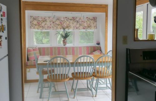 North Eastham House | Discover esCAPE: Family and Pet-Friendly Retreat