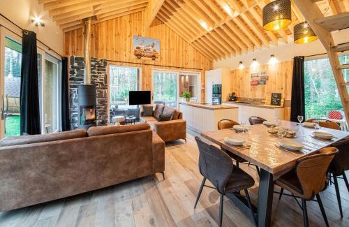 Biron Ski Chalet | Relaxing Chalet in Erezée with Private Sauna & Hot Tub