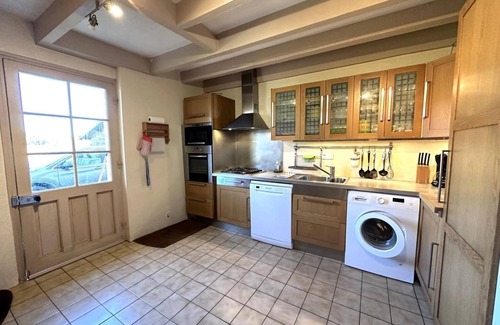 Azur House | Family-Friendly Retreat at Escapeteu - AZUR Gîte