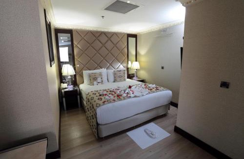 Buyukcekmece Hotel | Indulge at Eser Premium Hotel & Spa: 5-Star Comfort Awaits