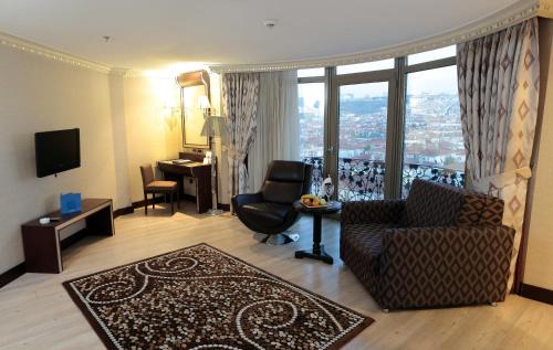 Buyukcekmece Hotel | Indulge at Eser Premium Hotel & Spa: 5-Star Comfort Awaits