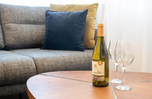 Haifa Apartment | Guest Rated 10/10: Eshkol Housing Haifa for Urban Bliss