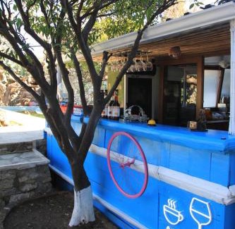 Old Datca Hotel | Eski Datça Pansiyon: Oceanfront Stay with Pool & Dining