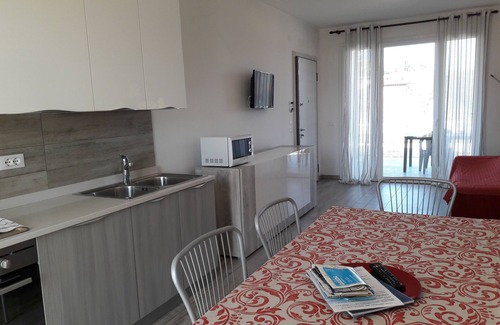 Desenzano del Garda Apartment | ESMERA Apartment with Pool: Two Bedrooms and Lake Views